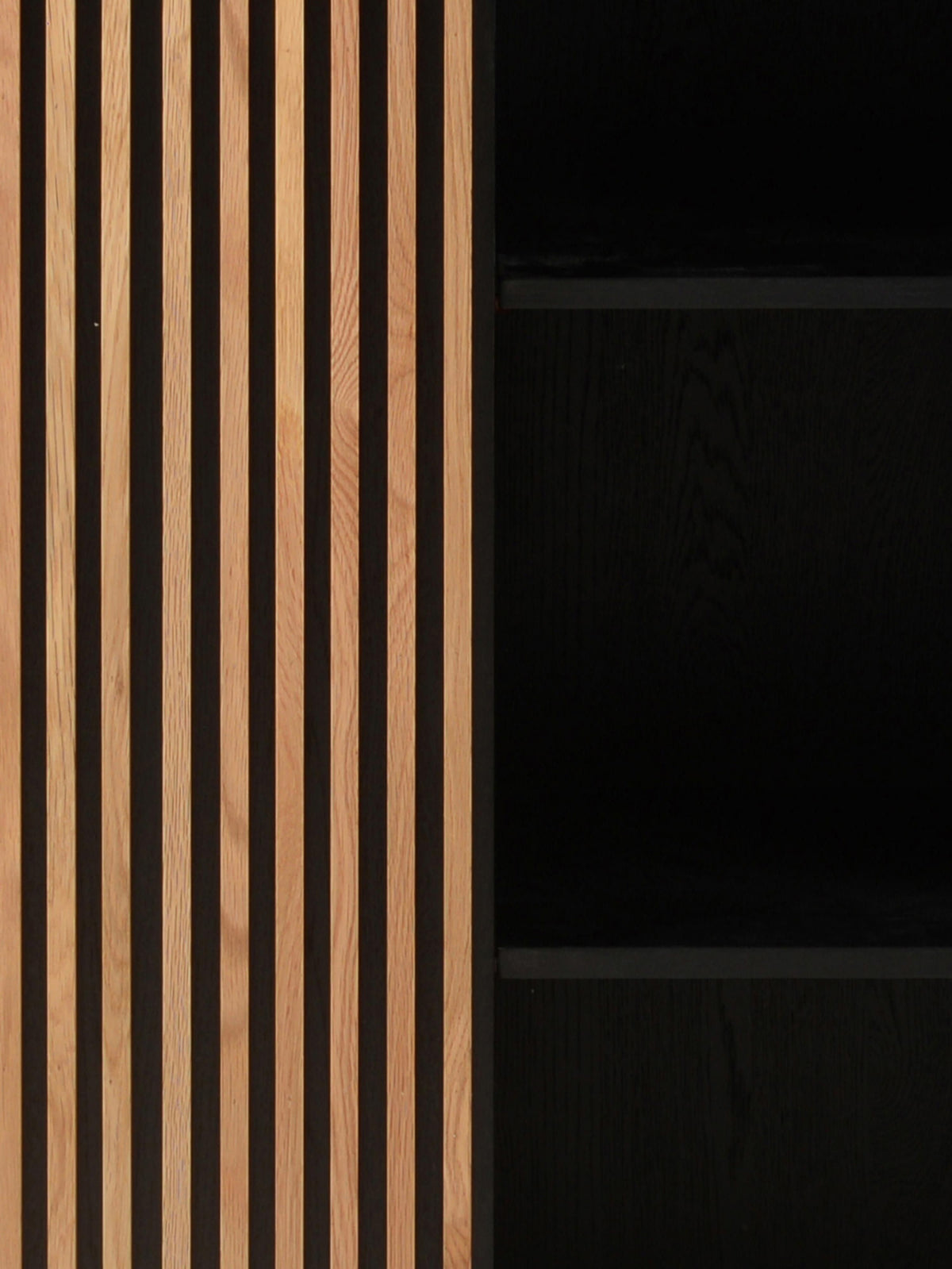 Linea Highboard with Sliding Door and Ribbed Front
