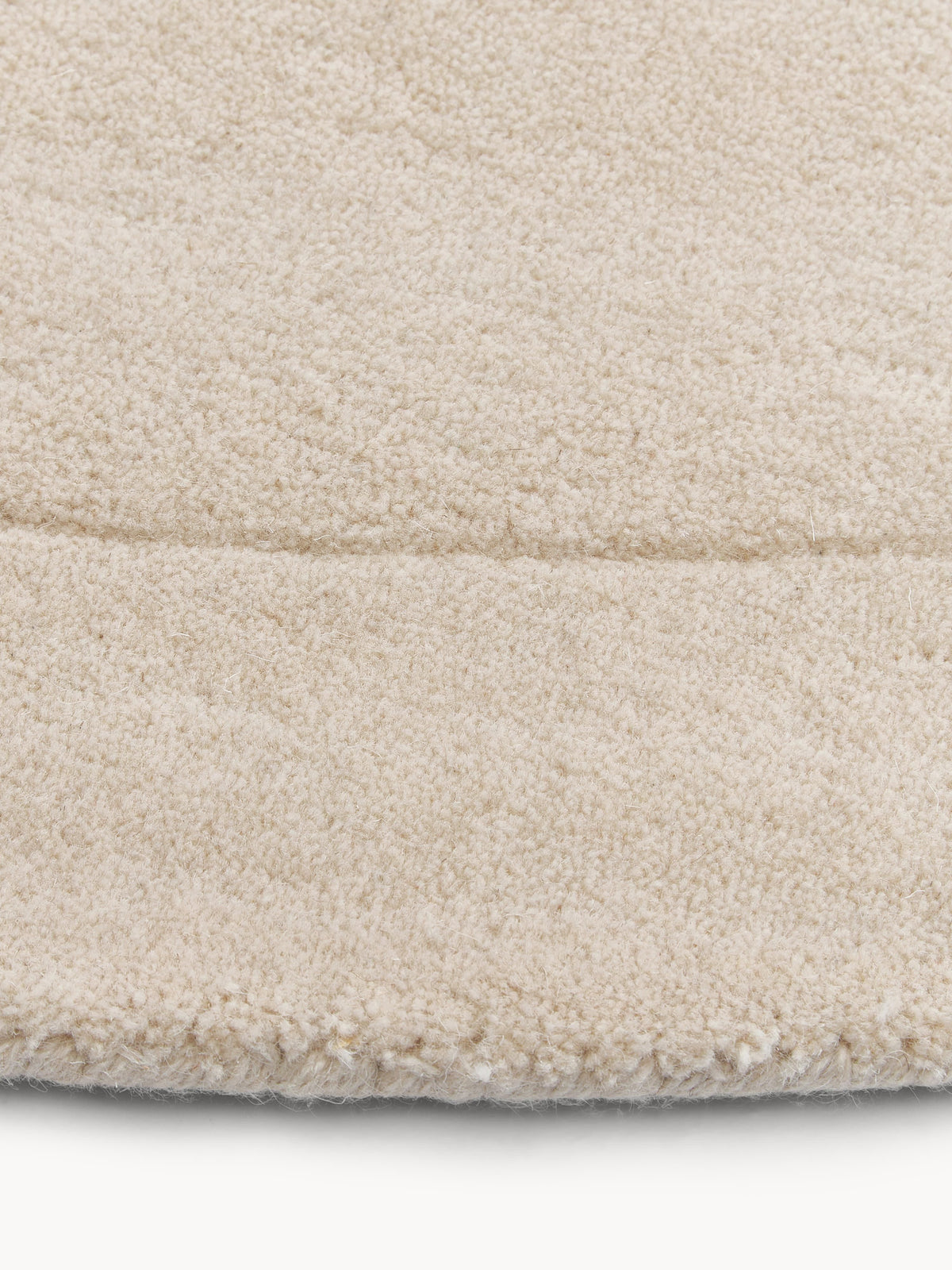 Kadey Organic-Shaped Hand-Tufted Wool Rug
