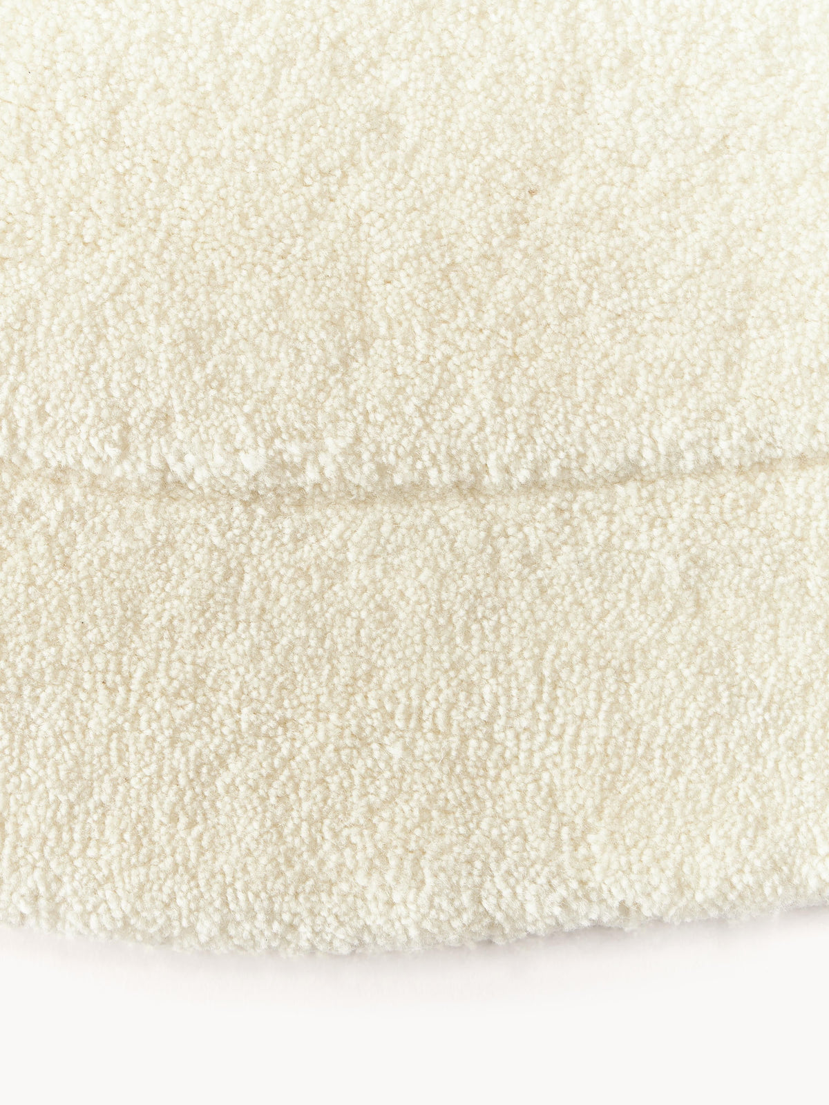 Kadey Organic-Shaped Hand-Tufted Wool Rug