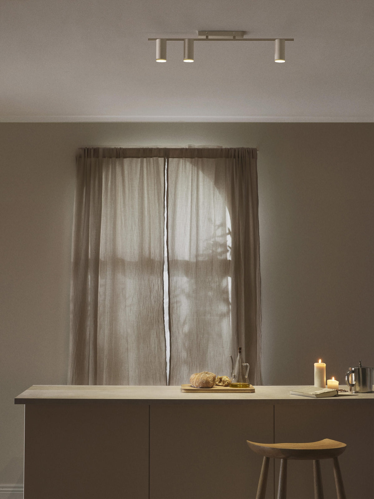 Cassandra Large Ceiling Spotlight