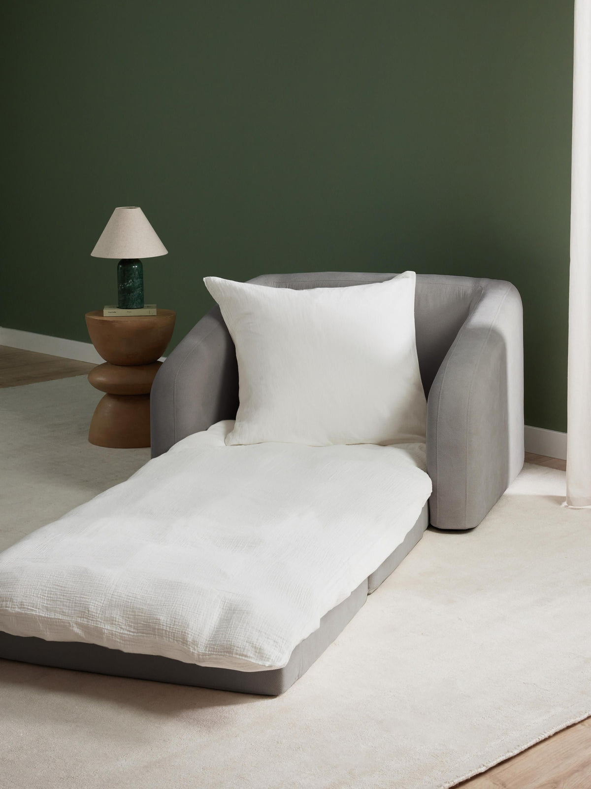 Eliot Chair Bed