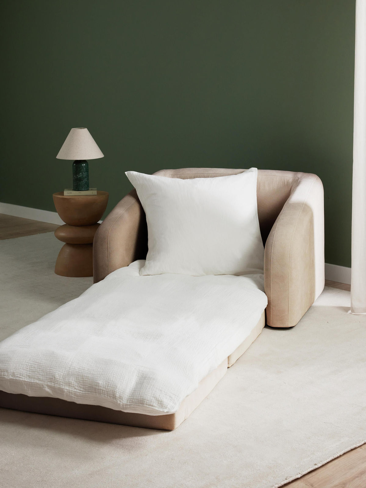 Eliot Chair Bed