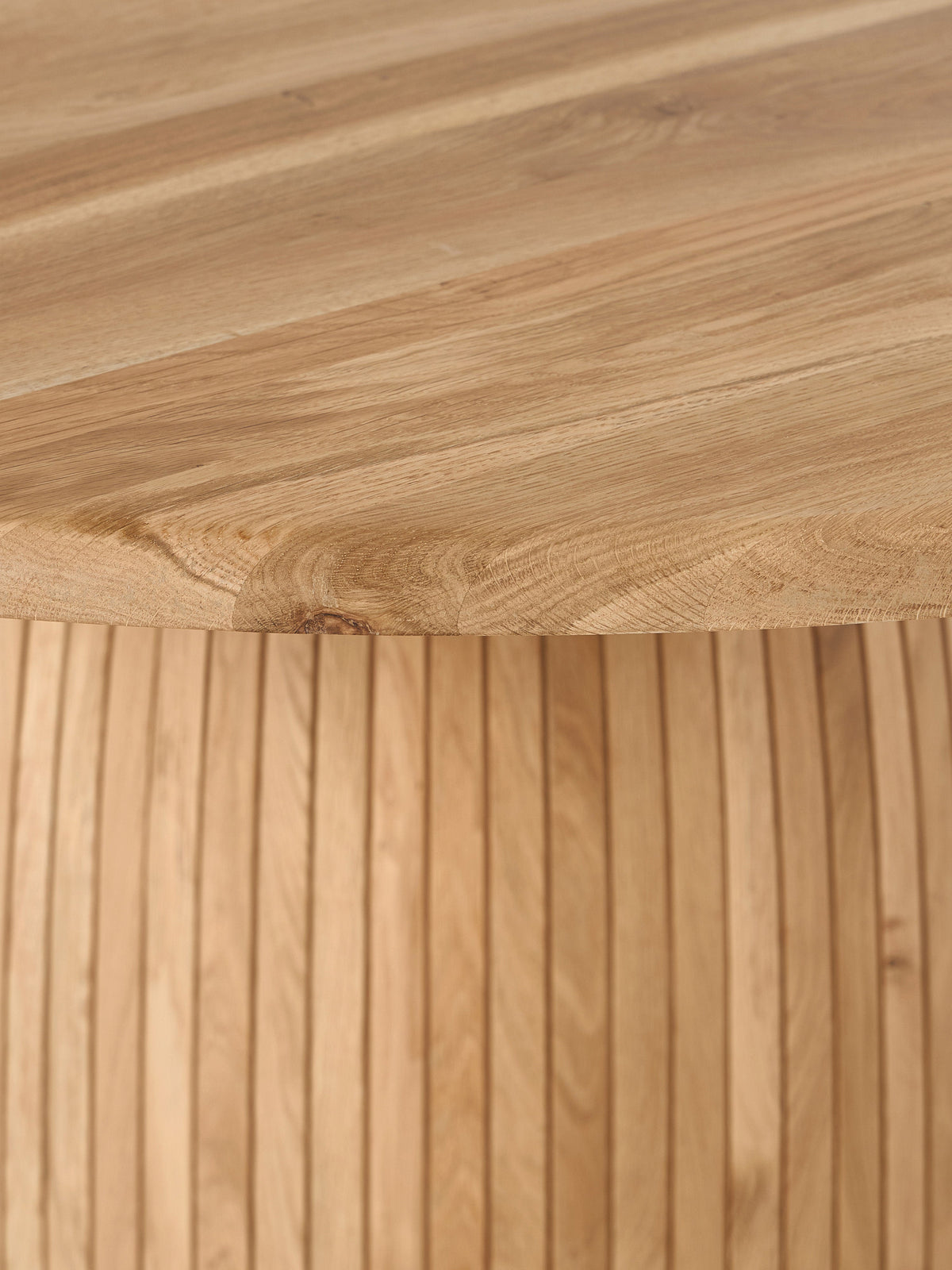 Nelly Round Dining Table with Groove Structure, in various sizes