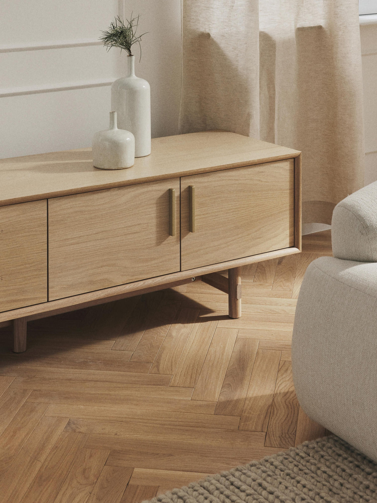 Diana Oak Wood Lowboard