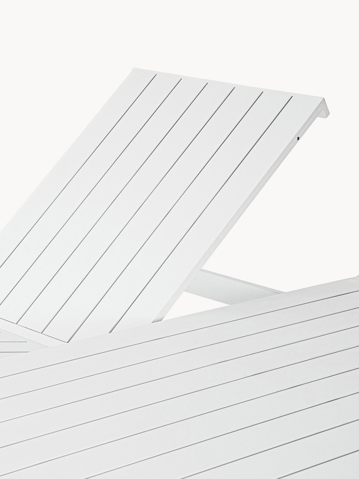 Kiplin Extendable Garden Table, 97 - 150 x 150 cm