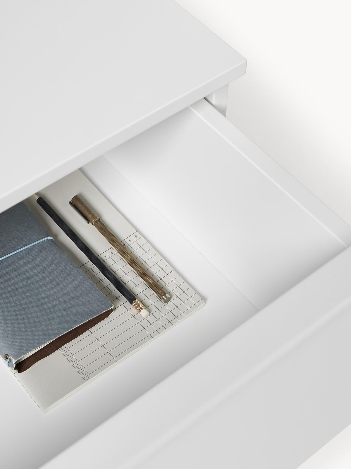 Elona Small Dresser