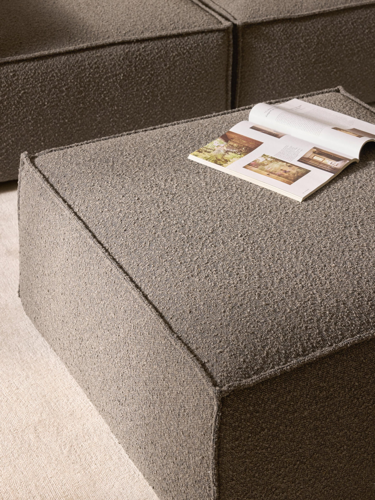 Lennon Bouclé Ottoman