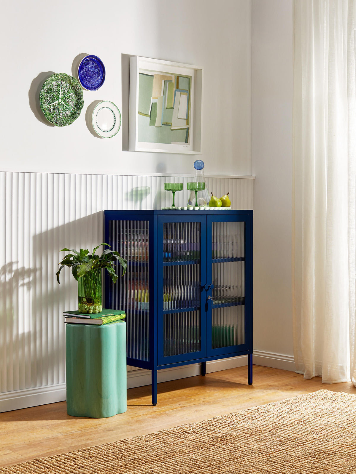 Mixer Metal Display Cabinet The with Ribbed Glass