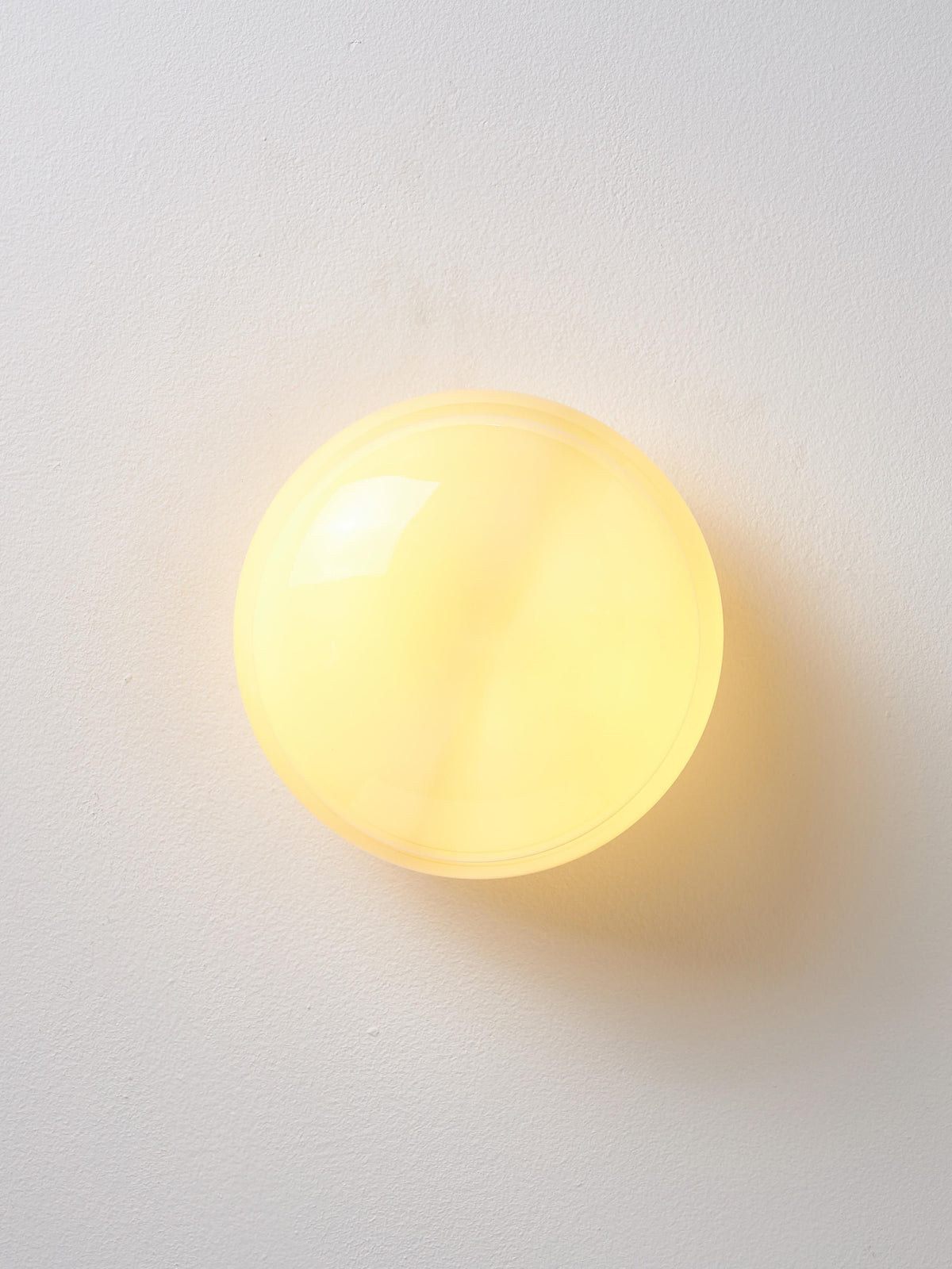 Baya Opal Glass Wall Lamp