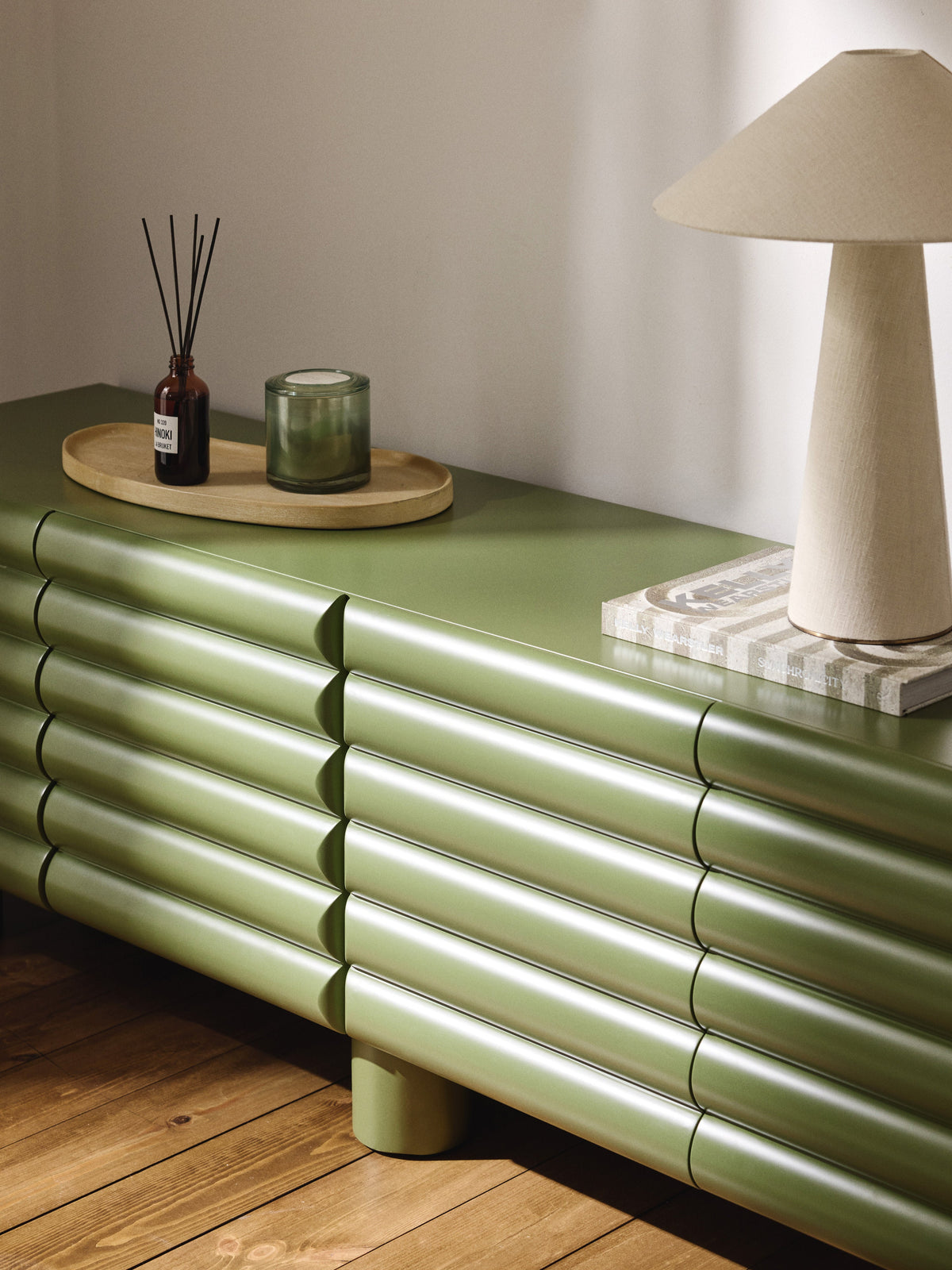 Fana TV Stand