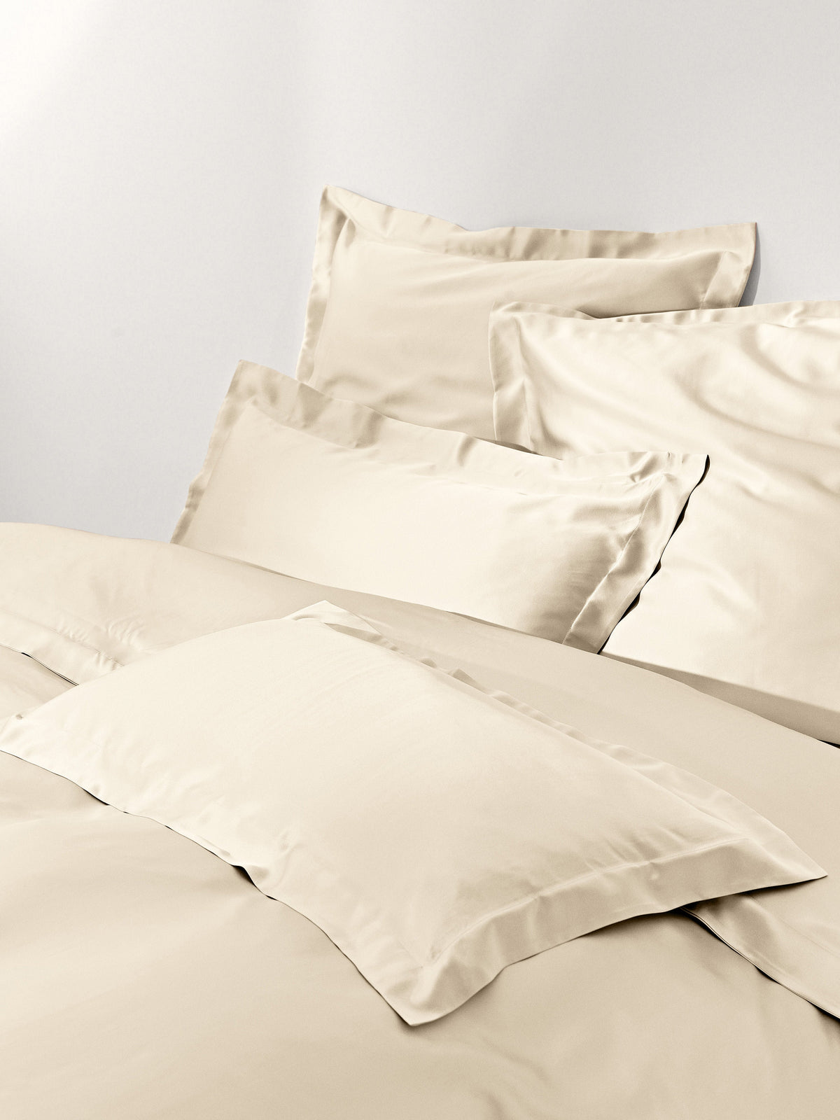 Gallery image 1 - Silk Duvet Cover Sylvie