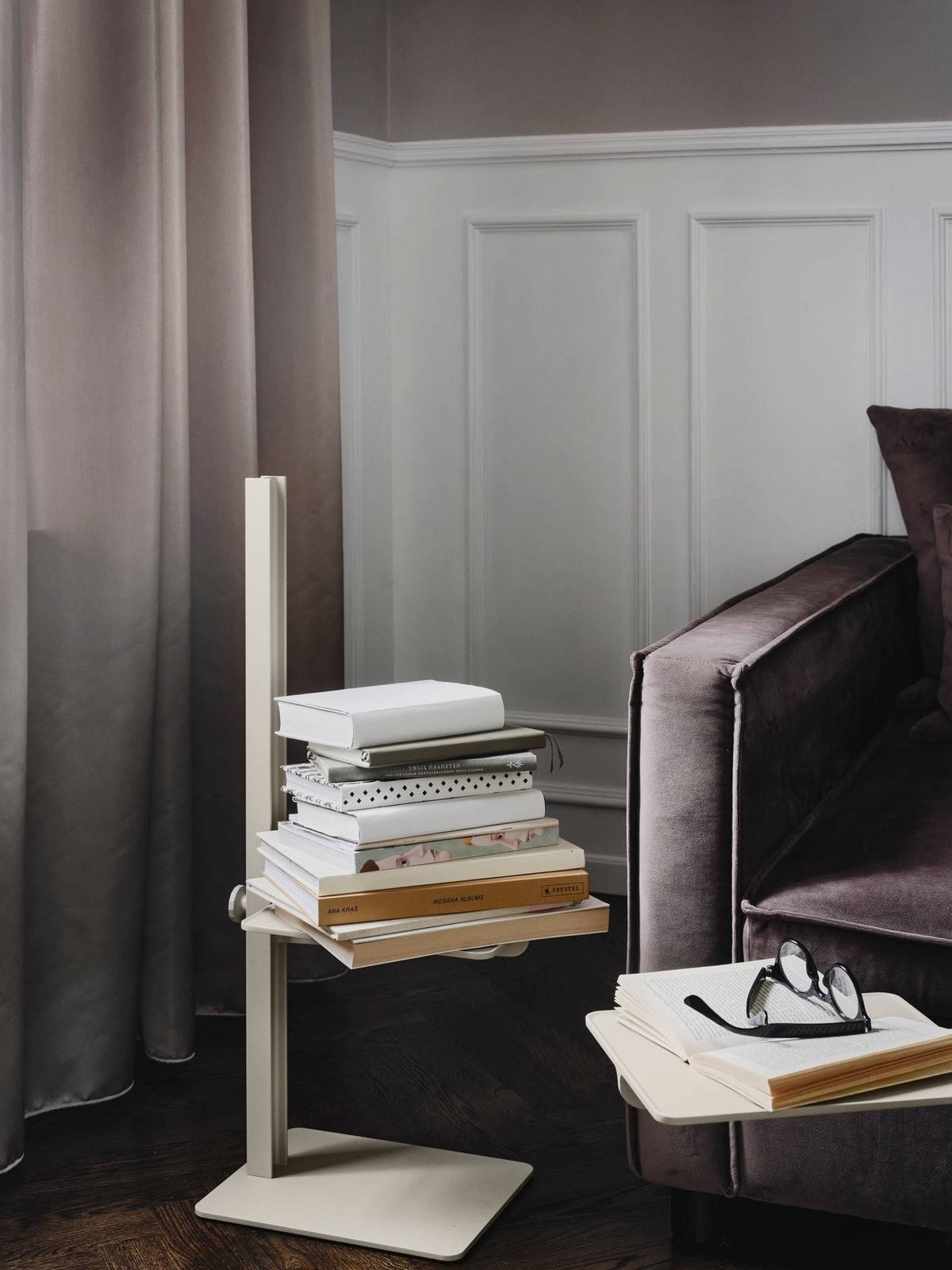 Museum Height-Adjustable Side Table