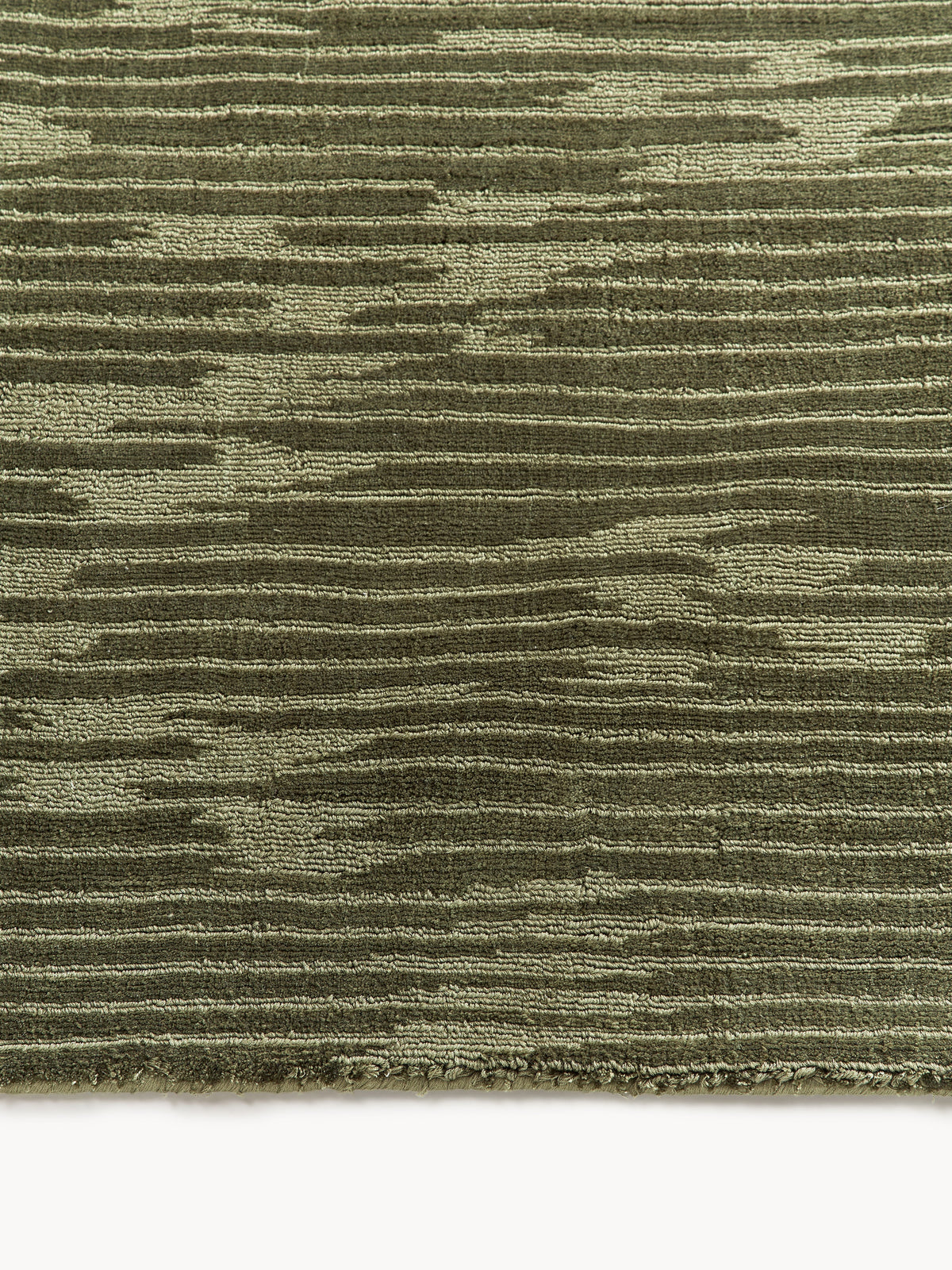Oriana Hand-Woven Lyocell Rug