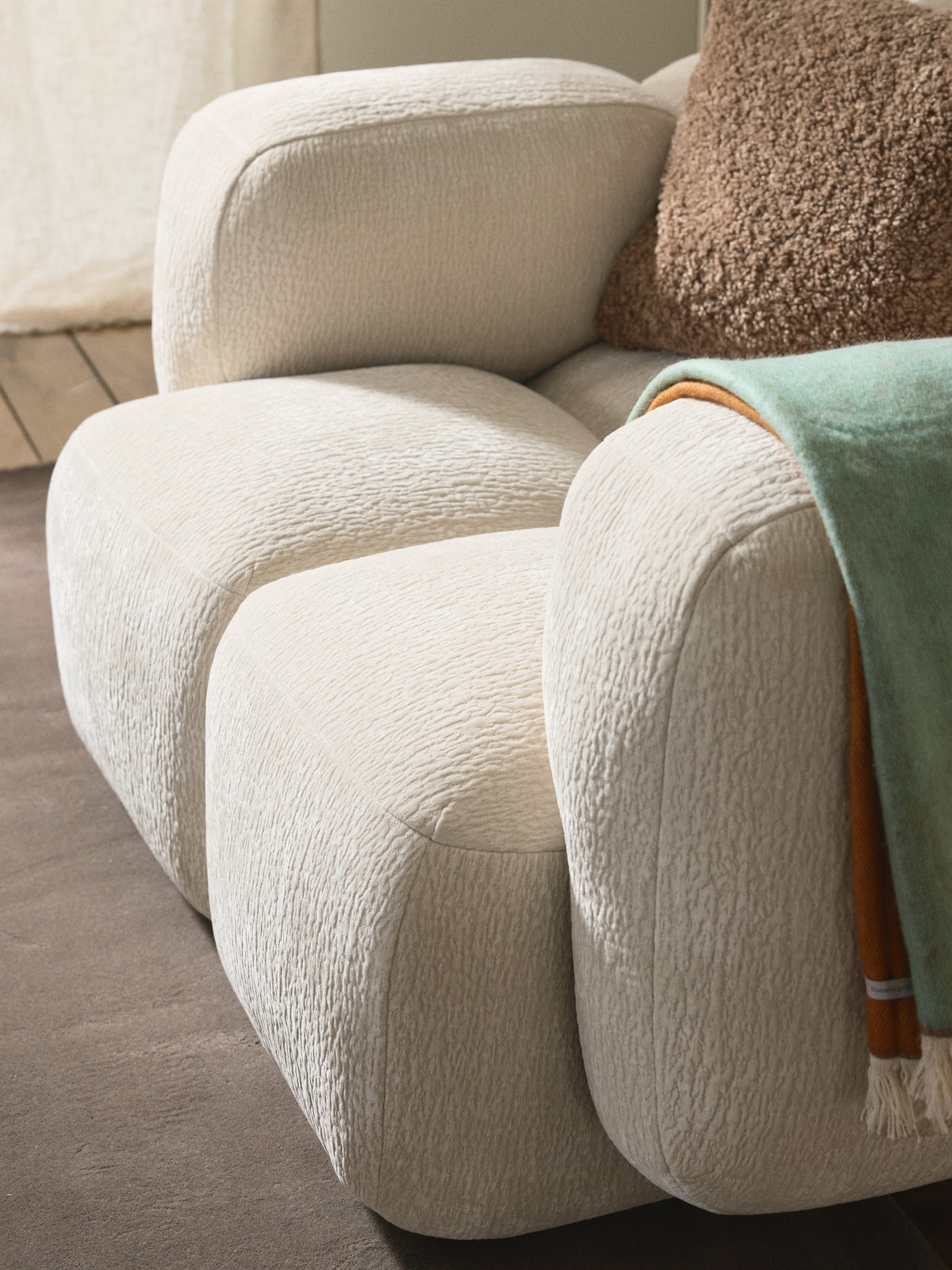 Tayla Lounge Chair